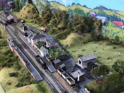 JP2 Clare station model with B17